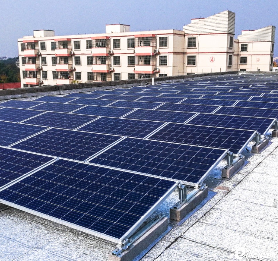 2026年分布式光伏并网设备厂家推荐：AGCAVC系统与群调群控方案助力电站高效稳定运行(图1)